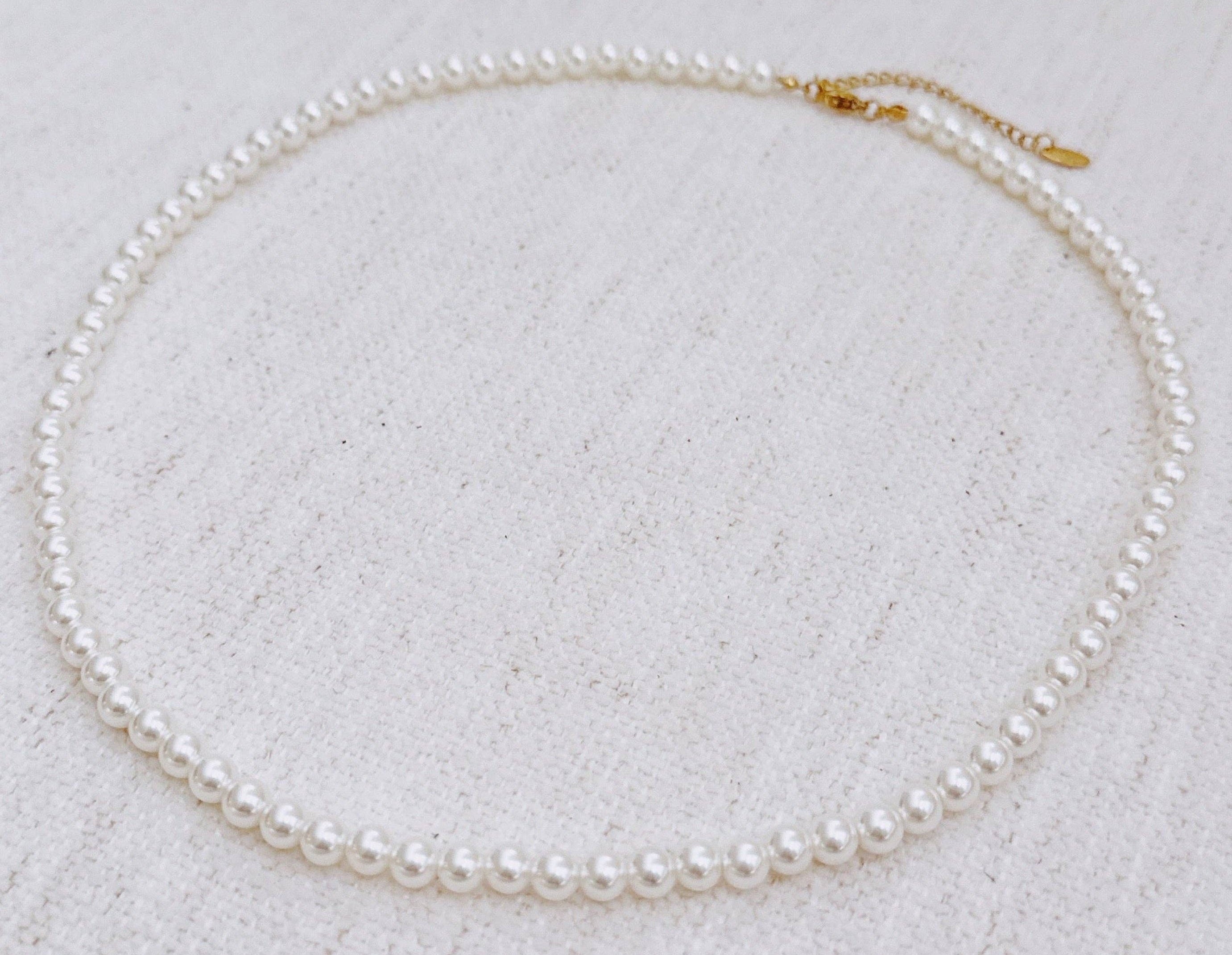Simple Pearl Necklace